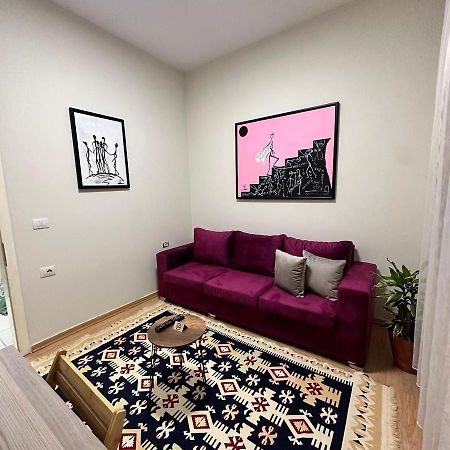 טיראנה New Apartment In Bllok מראה חיצוני תמונה