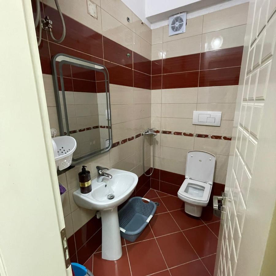 טיראנה New Apartment In Bllok מראה חיצוני תמונה